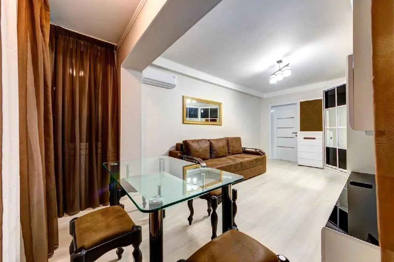 Appartement Шикарная 2К Квартира Бульвар Дружбы Народов 8А Kiev